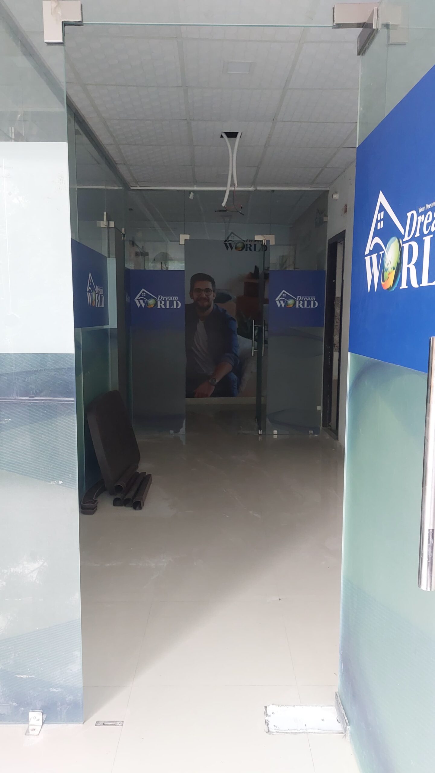 4 BHK Flats in Gomti Nagar